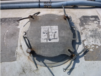Polprikolica cisterna za transport moke Feldbinder Powder tank alu 63 m3 / 1 comp (tipping): slika 5