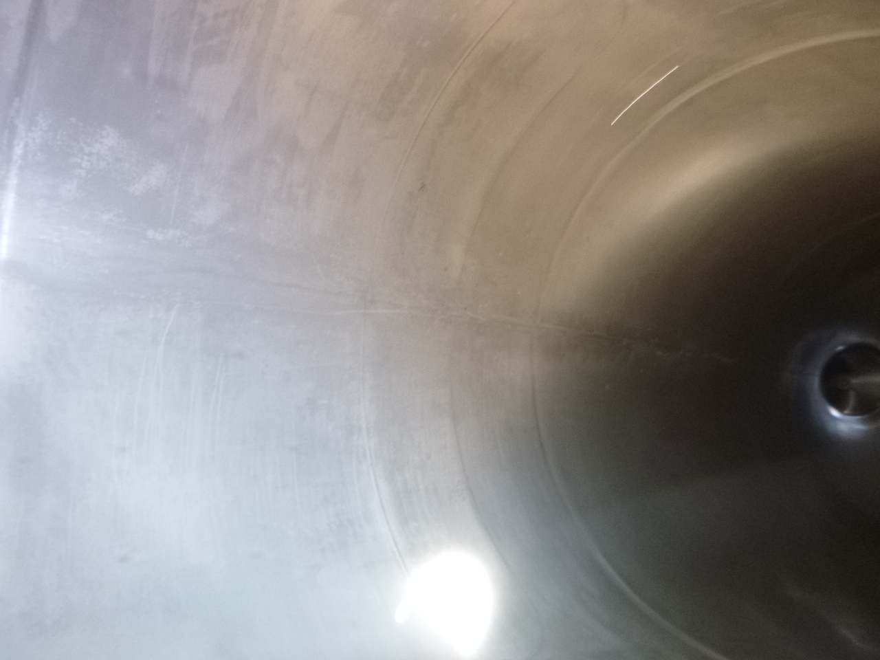 Polprikolica cisterna za transport moke Feldbinder Powder tank alu 63 m3 / 1 comp (tipping): slika 14