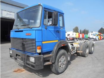 Tovornjak-šasija Iveco Magirus 330 - 35 (FULL STEEL SUSPENSION): slika 1