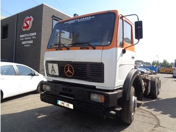 Tovornjak-šasija Mercedes-Benz SK 2628 13 T axles/Essieux: slika 1