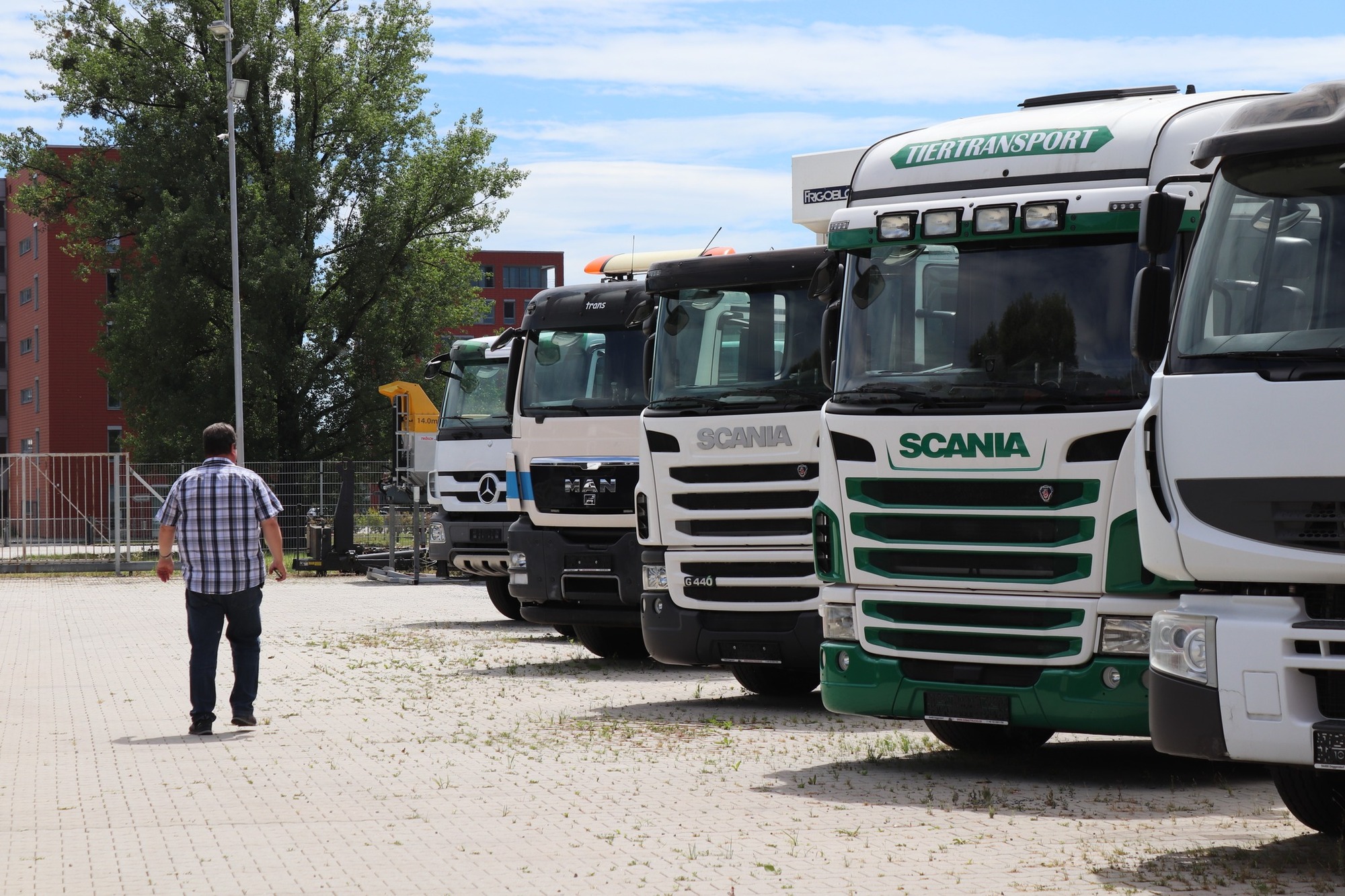 Donau Trucks GmbH undefined: slika 3